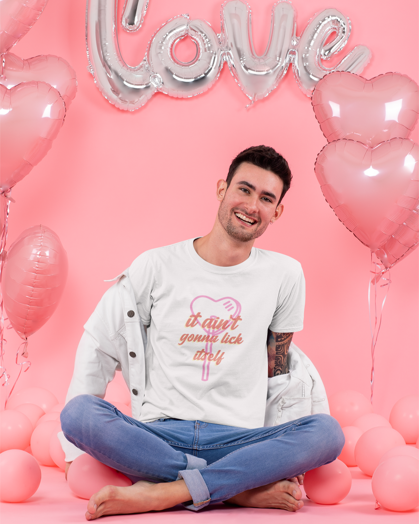 It ain't gonna lick itself - Unisex T-Shirt