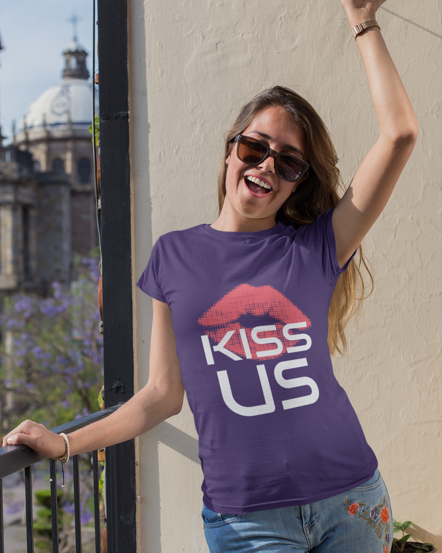 Kiss Us - Women's T-shirt