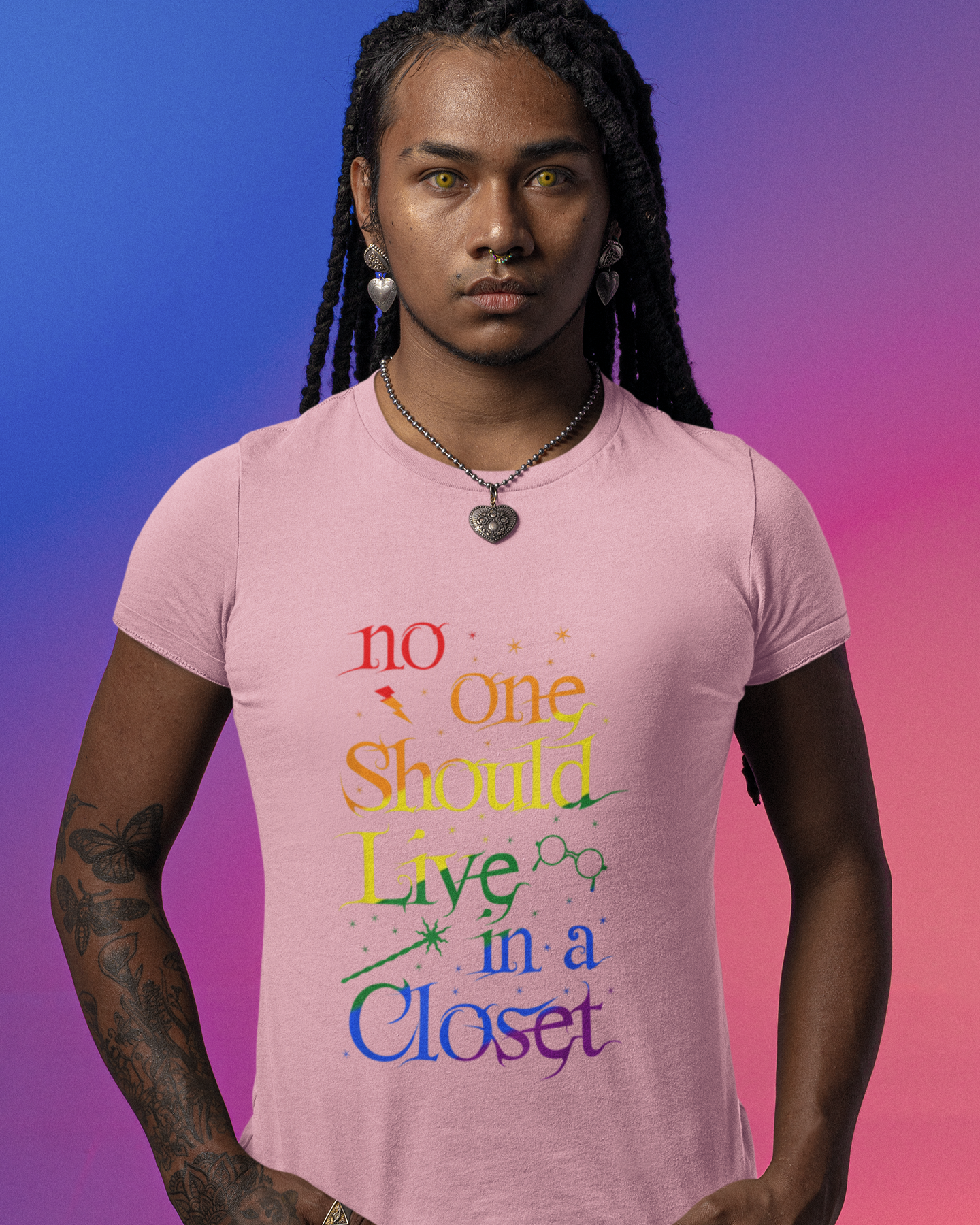 No One Should Live In A Closet 3 - Unisex T-Shirt