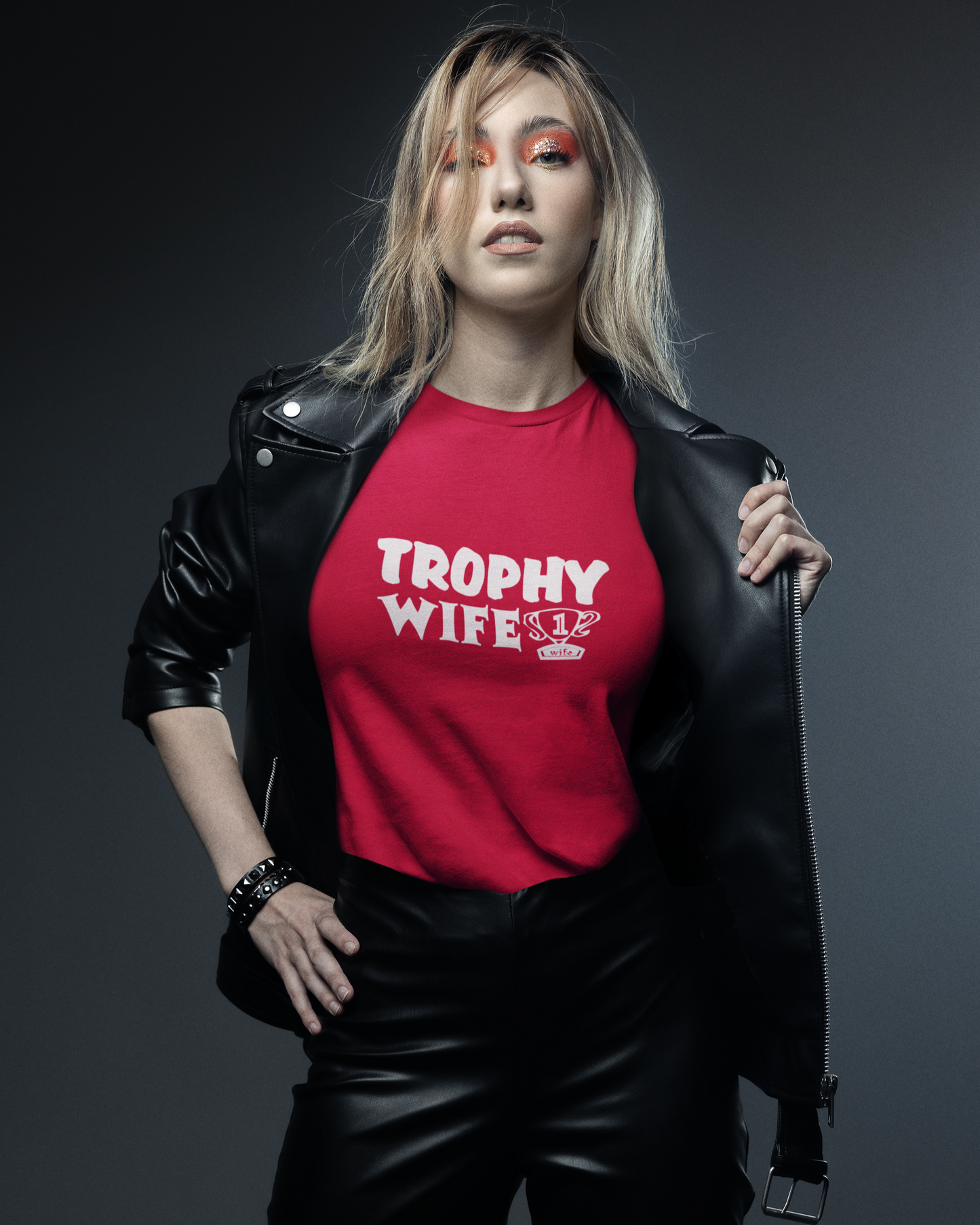 Trophy Wife (with trophy) 2 - Unisex T-Shirt