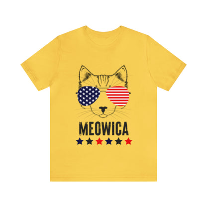 Meowica - Unisex T-Shirt