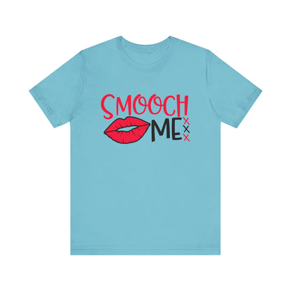 Smooch Me - Unisex T-Shirt