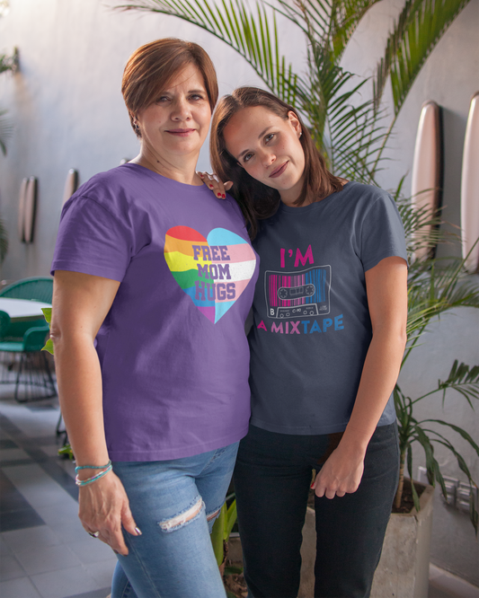 Free Mom Hugs - Women's T-shirt