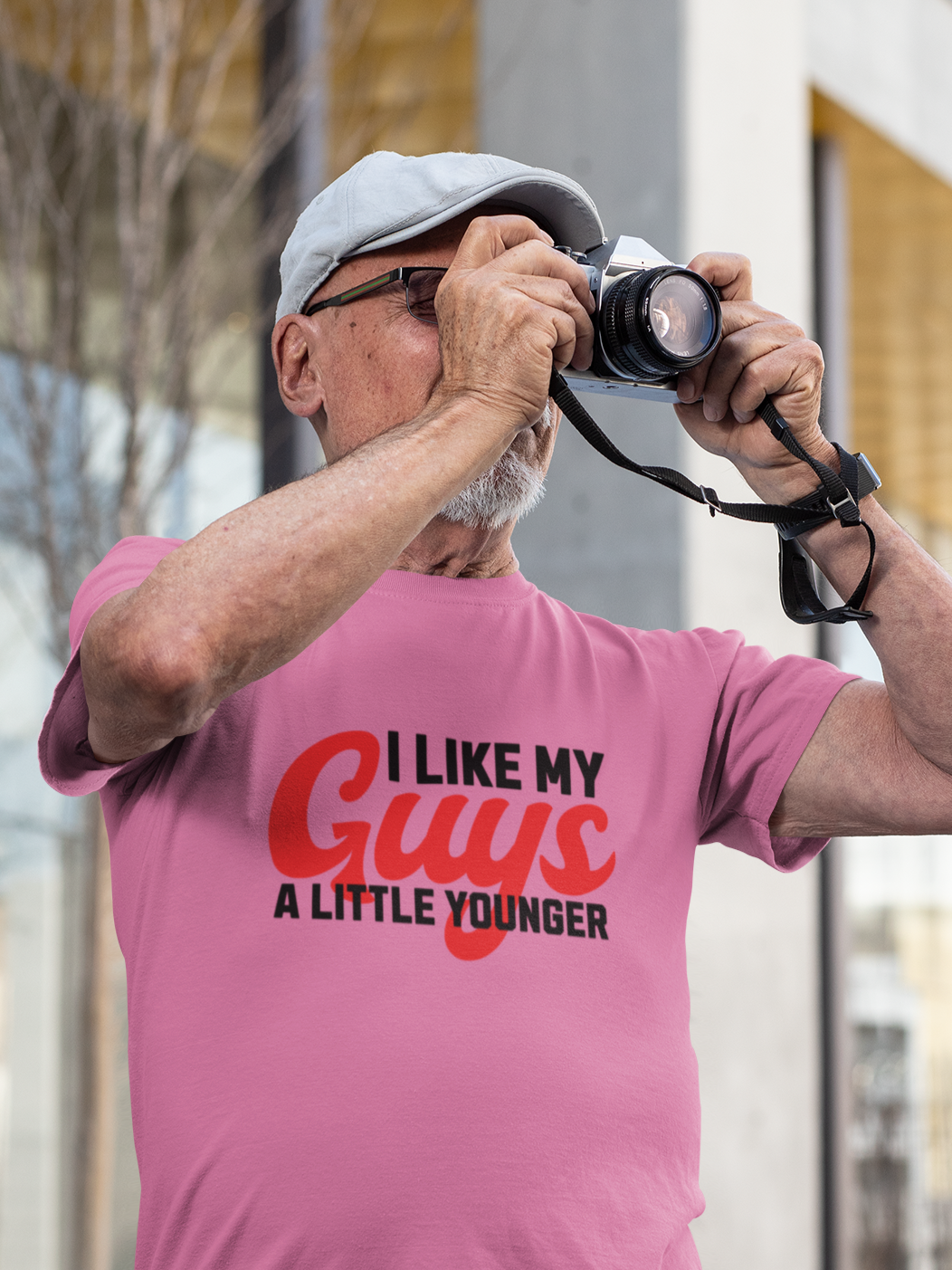 I Like My Guys A Little Younger - Unisex T-Shirt