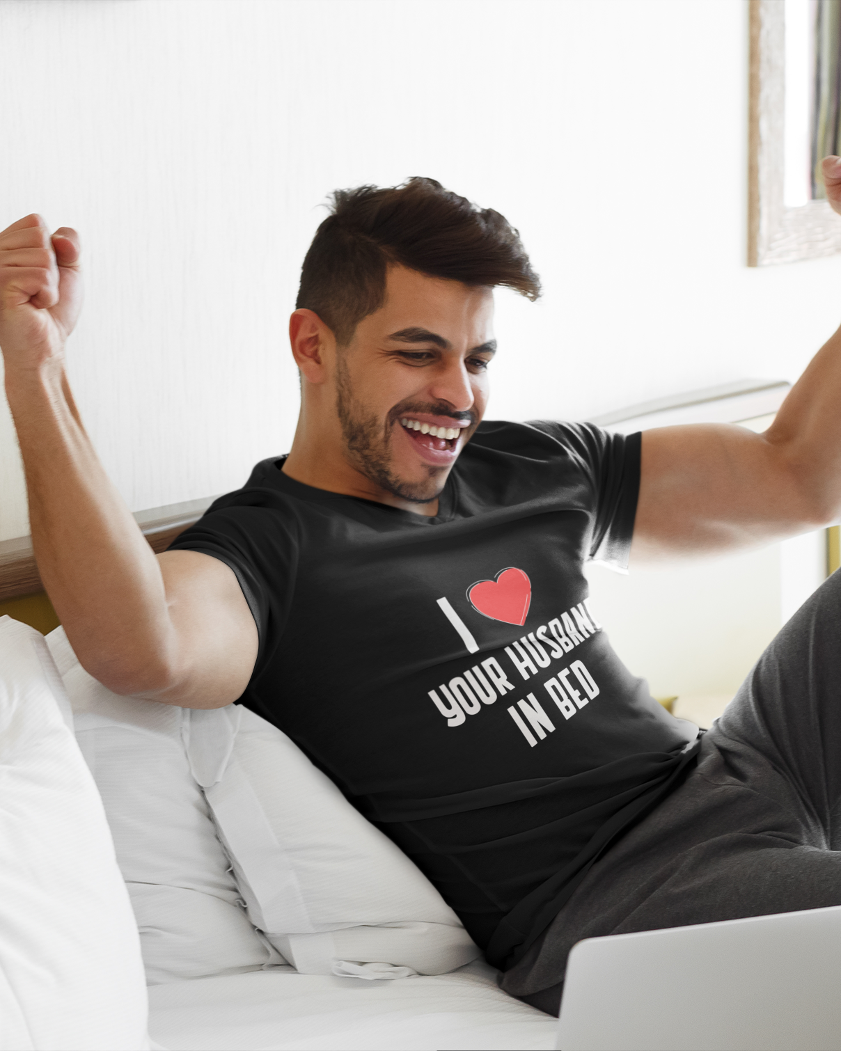 I Heart Your Husband In Bed - Unisex T-Shirt